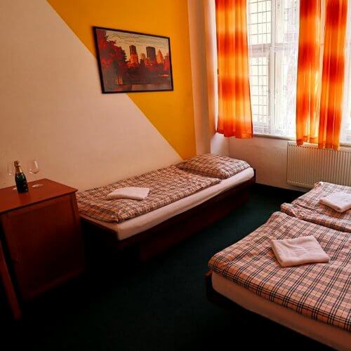 Hen Hostel Prague