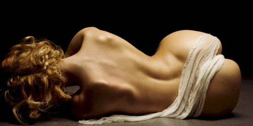 Nude Female Figure Model 28