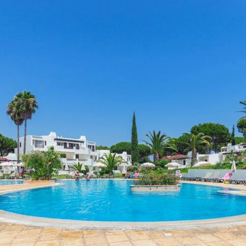 Hen 4 Star Apartments Albufeira