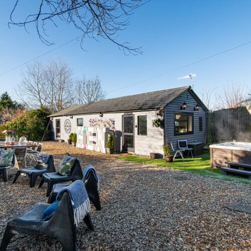 Hen Party House Bath Celebration Cabins