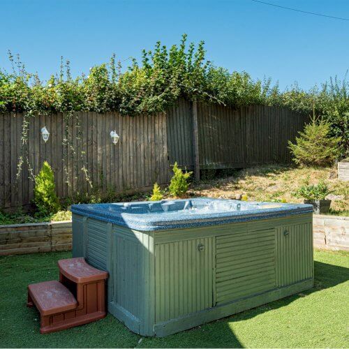 Hen Party House Bath