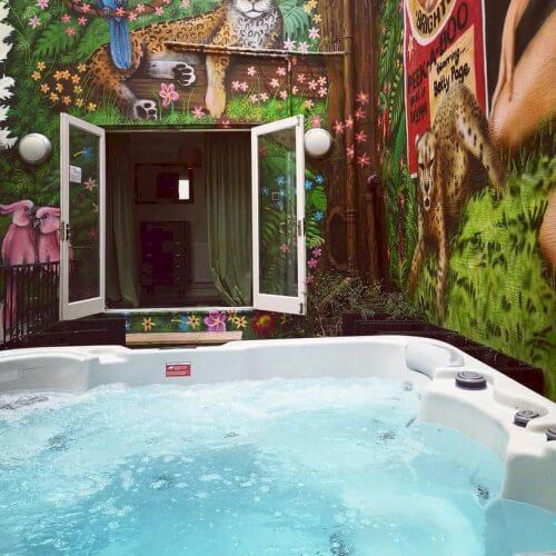 Hen Party House Brighton Hot Tub Boutique