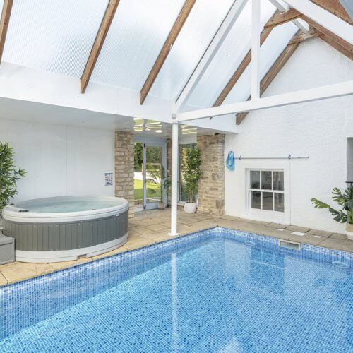 Birthday Party House Cotswold Pool Getaway