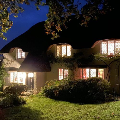 Hen Party House New Forest Thatched Cottage