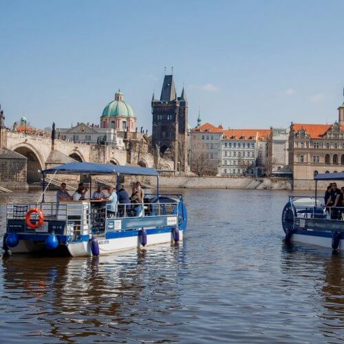 prague river cruise beer