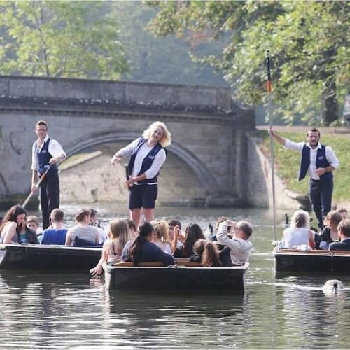 Champagne Punt Cambridge Hen