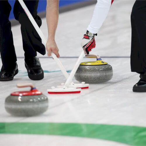 Curling Riga Hen