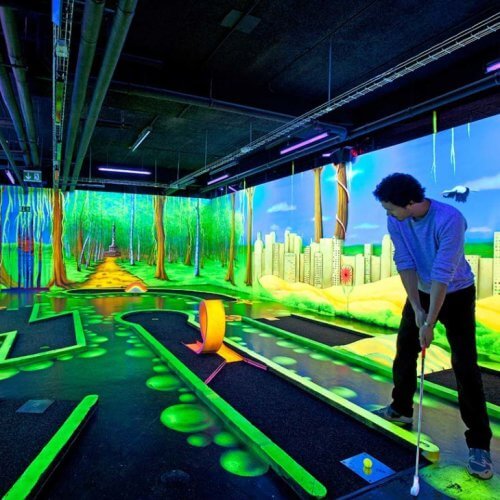 Glow Golf Berlin Stag