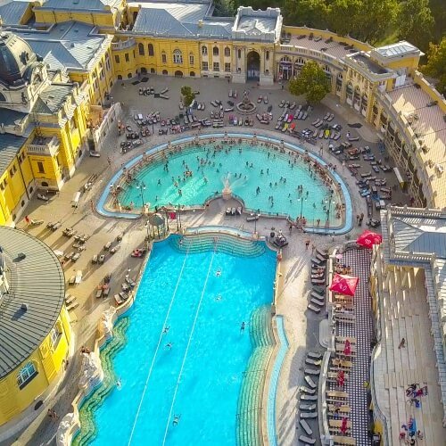 Thermal Baths Budapest Hen